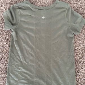 Lululemon Swiftly tech run shirt